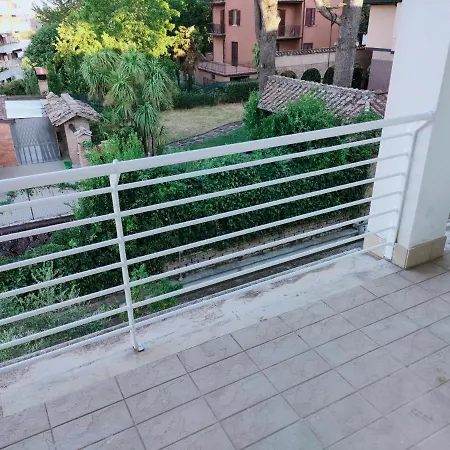 Francigena Con Posto Auto Riservato E Coperto Apartman Sutri